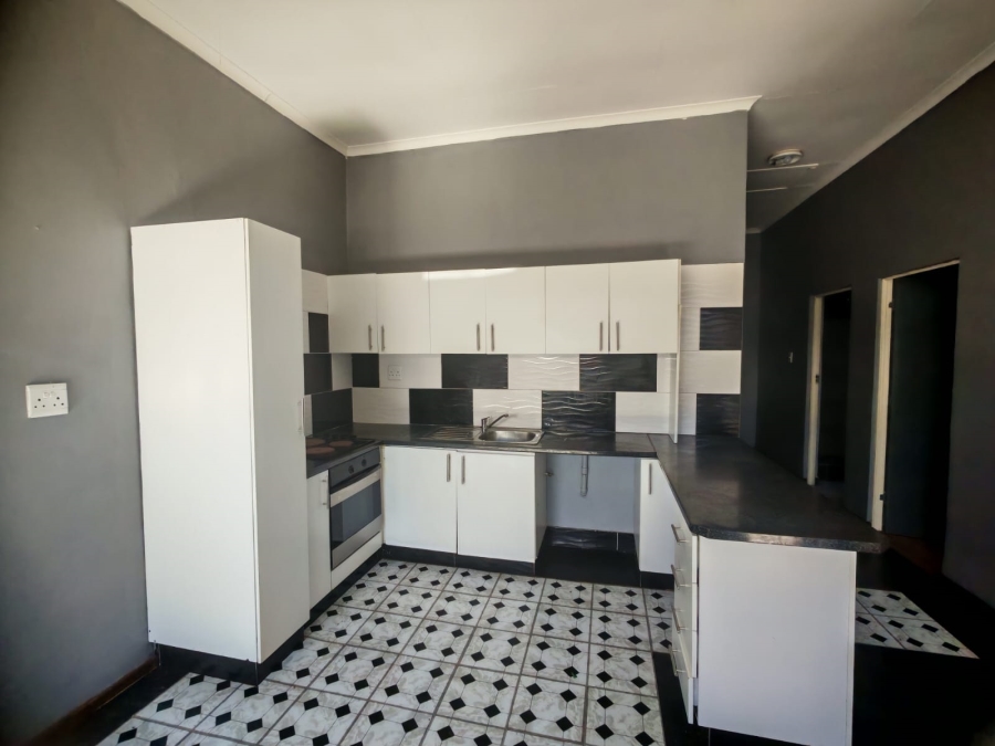 8 Bedroom Property for Sale in Sydenham Eastern Cape